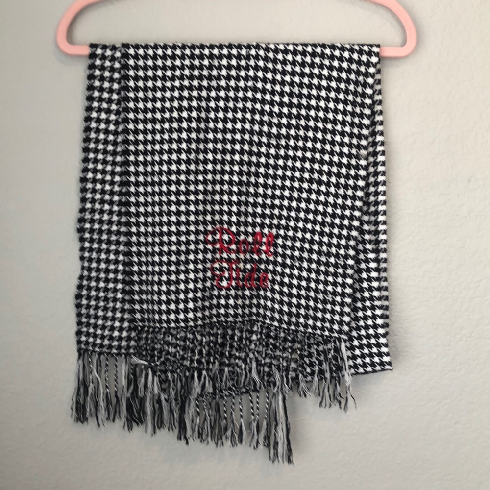 Alabama Roll Tide Houndstooth Embroidered Scarf